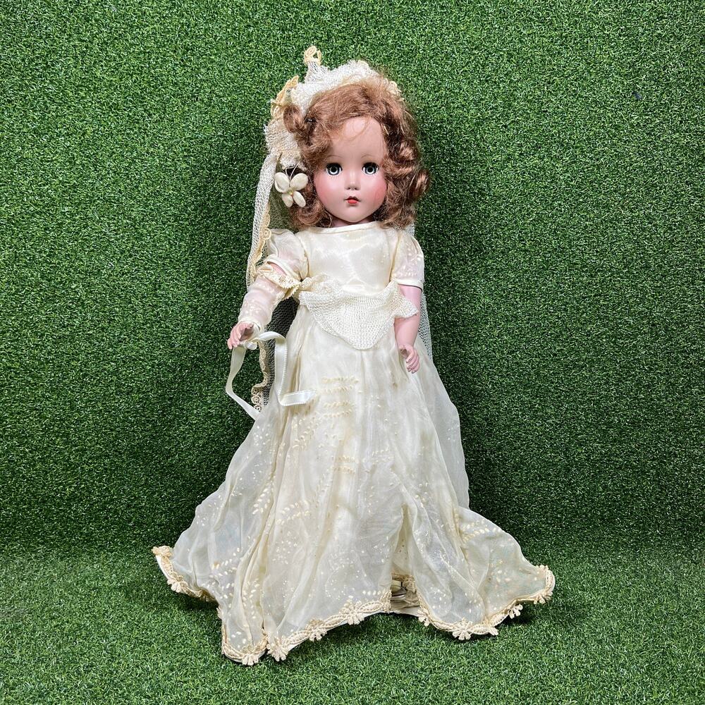Vintage 1940s 50s Bride Doll 15" Sleep Eyes Wedding Gown Veil Shoes Accessories